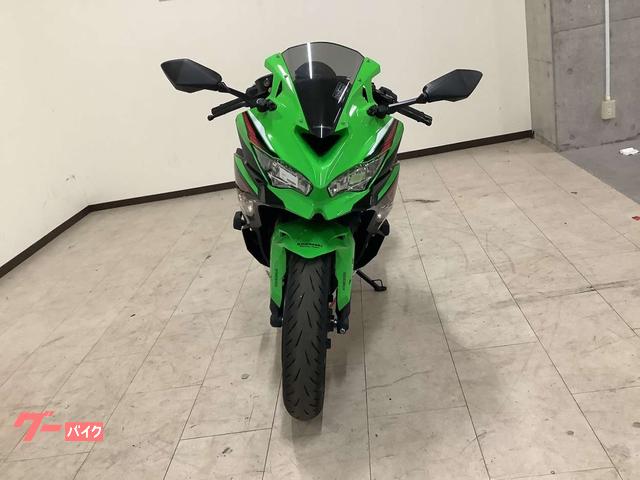 カワサキ Ninja ZX－25R SE 逆車 シガー＆USB