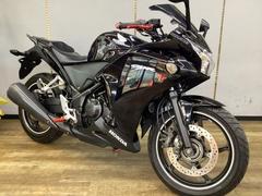 ホンダ　ＣＢＲ２５０Ｒ　ＡＢＳ　カスタムレバー　ステップ　スモークスクリーン　ＬＥＤヘッドライト球　メットホルダー付き