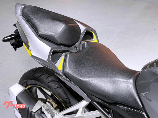 ホンダ ＣＢＲ２５０ＲＲ ＭＲＡ製スクリーン／マルチバー／ＵＳＢ