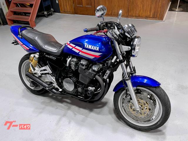 ヤマハ XJR1200 ショート管マフラー／OHLINS製リアサス 