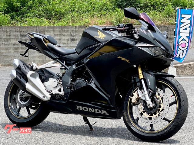 ＣＢＲ２５０ＲＲ　パワーモード・Ｒ＆Ｇ製ニーグリップパッド・社外スクリーン／レバー／リアフェンレス装備　５２９４