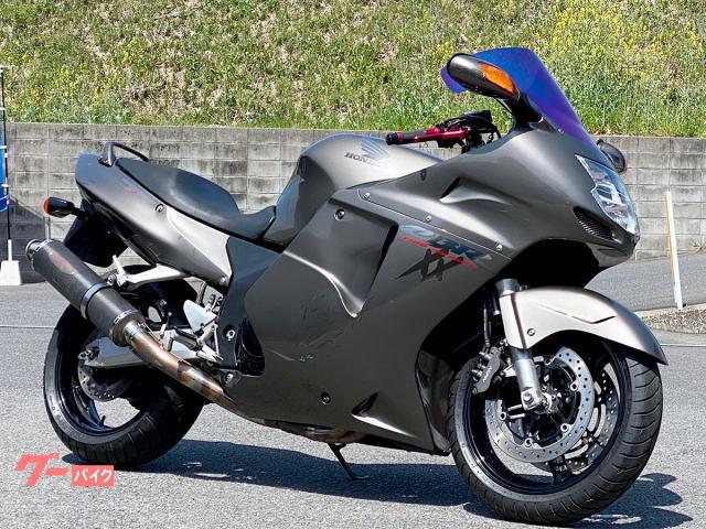 ＣＢＲ１１００ＸＸ　Ｐ’ｓ　ｓｕｐｐｌｙ製フルエキマフラー／ＤＡＹＴＯＮＡ製デジタルテンプメーター装備　５１２２