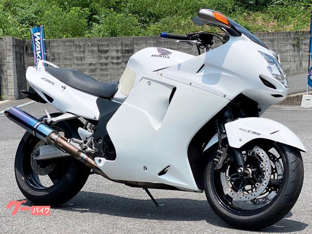 ＣＢＲ１１００ＸＸ　社外フルエキ／外装セット・ＨＵＲＲＩＣＡＮＥ製ハンドル装備　５２９８