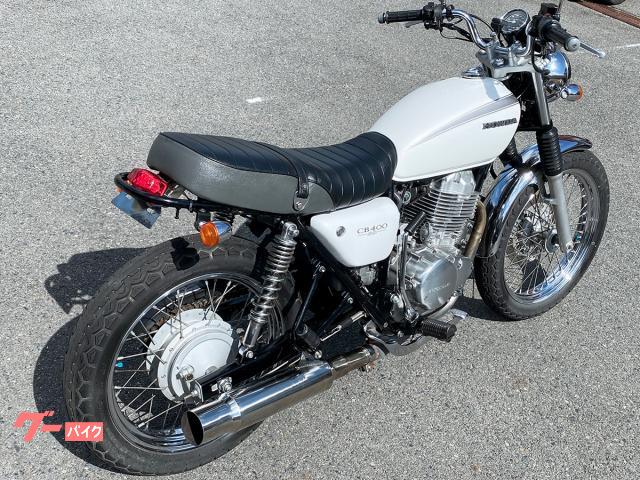 ホンダ CB400SS 社外サイレンサー・タックロールシート