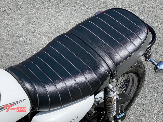 ホンダ CB400SS 社外サイレンサー・タックロールシート