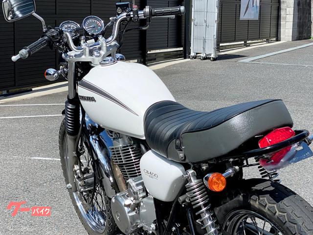 ホンダ CB400SS 社外サイレンサー・タックロールシート