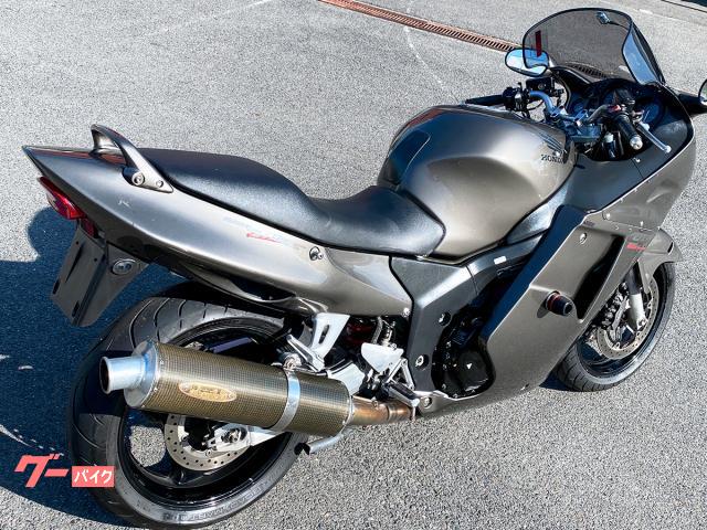 givi ダイナミックスクリーン cbr1100xx ブラックバード