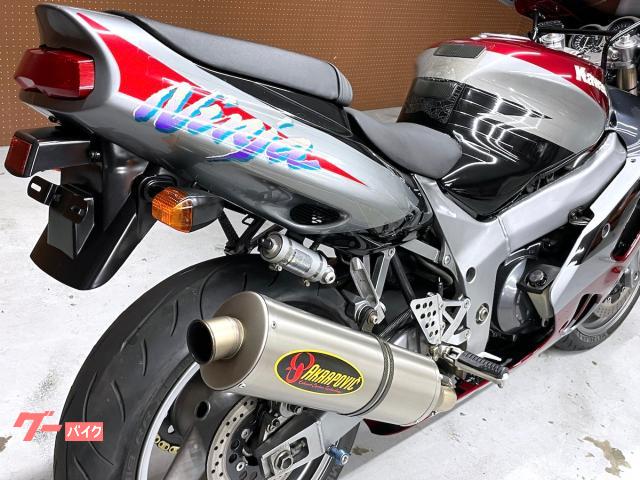 カワサキ Ninja ZX－9R AKRAPOVIC製マフラー