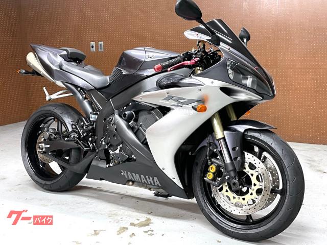 ＹＺＦ−Ｒ１　フェンダーレスＫＩＴ・ＳＴＲＩＫＥＲ製バックステップ・ＥＴＣ装備　　　Ｎｏ．５９３５