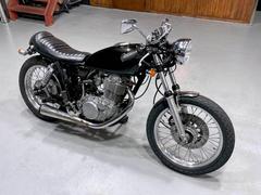 ヤマハ　ＳＲ４００　スーパートラップ製マフラー／セパレートハンドル／シングルシート装備　４７３５