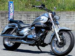 スズキ　イントルーダーＬＣ２５０　社外ヘッドライト／ＬＥＤヘッドライトバルブ／テールランプ／グリップヒーター装備　５２０７