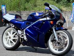 ホンダ　ＶＦＲ４００Ｒ　後期　外装類ペイント／ＦＲＰ製アッパーカウル／ＸＡＭ製スプロケ／ＲＫ製ゴールドチェーン装備　４７９６