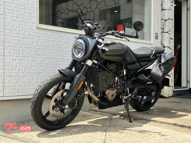 HUSQVARNA スヴァルトピレン701 2019年モデル 正規