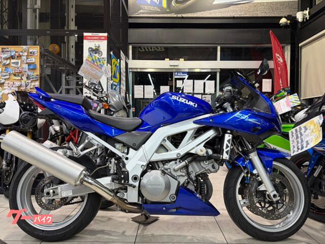 ＳＶ１０００Ｓ　ＳＶ１０００Ｓ　ＶＴ５４Ａ　バックステップ　スクリーン　ミラー　レバー　グリップヒーター　フェンダーレス　ＥＴＣ