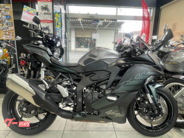 ニンジャＺＸ−４Ｒ　ＫＡＷＡＳＡＫＩ　ＮＩＮＪＡ　ＺＸ−４ＲＳＥ　エンジンスライダー　クイックシフター　社外スクリーン　マルチバー