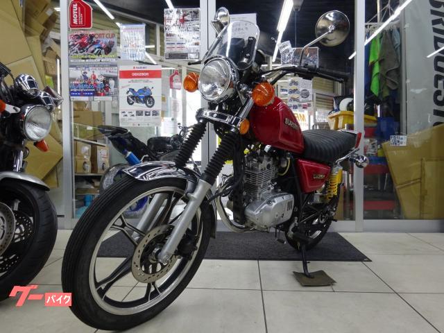 GN125  フロント・リア 新車外し　ゴールド スズキ GN125 SUZUKI GN125 並行輸入 社外スクリーン