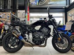 ホンダ　ＣＢ１０００Ｒ　ＳＣ８０　グラファイトブラック　マフラー　フェンダーレス　前後ドライブレコーダー　レバー