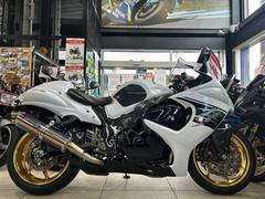 スズキ　ＧＳＸ１３００Ｒハヤブサ　ホイール　マフラー　ドライブレコーダー　バックステップ　シングルシート　スクリーン　フェンダーレス　ラジ