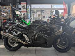 スズキ　ＧＳＸ１３００Ｒハヤブサ　ヨシムラマフラー　ブレンボ　社外サスペンション　社外レバー　フェンダーレス　シート