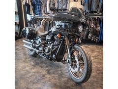 ＨＡＲＬＥＹ−ＤＡＶＩＤＳＯＮ　ＦＸＬＲＳＴ　ソフテイル　ローライダーＳＴ