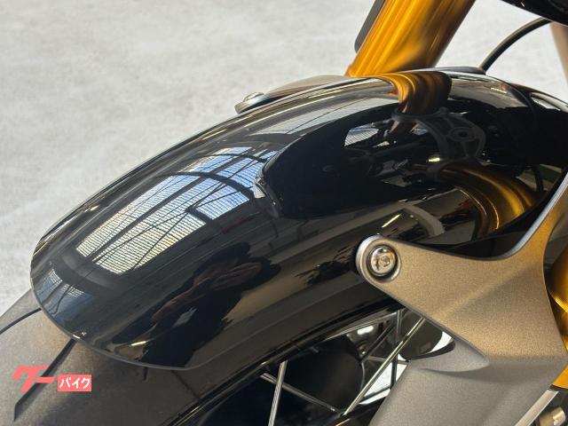 TRIUMPH スラクストン1200RS 純正OPロケット