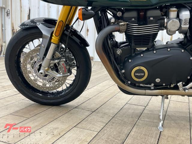 TRIUMPH スラクストン1200RS リアシートカウル TRIUMPH スラクストン1200RS リアシートカウル TRIUMPH