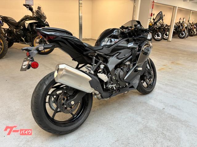 カワサキ Ninja ZX－4R SE エンジンスライダー ハンドル