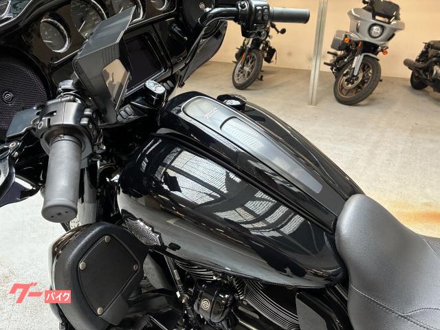 ストリートグライドスペシャル　フェアリング HARLEY－DAVIDSON FLHXS ストリートグライド