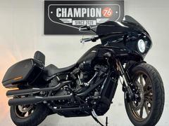 ＨＡＲＬＥＹ−ＤＡＶＩＤＳＯＮ　ＦＸＬＲＳＴ　ソフテイル　ローライダーＳＴ　ＥＭＰＩＲＥグリップ・フットペグ・ミラー　Ｆウインカー　シーシーバー　タンクキャップ