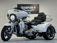 ＨＡＲＬＥＹ−ＤＡＶＩＤＳＯＮ　ＣＶＯ　ＦＬＨＴＣＵＴＧＳＥ　トライグライド　ＢＬＩＺＺＡＲＤ　ＷＨＩＴＥ　ＣＯＢＲＡスリップオン　カフナＧヒーター　ＥＴＣ