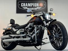 ＨＡＲＬＥＹ−ＤＡＶＩＤＳＯＮ　ＦＸＢＲ　ソフテイル　ブレイクアウト　スカルＧヒーター　エンジンガード　ＬＥＤウインカー　シーシーバー　タンクキャップ　ＵＳＢ