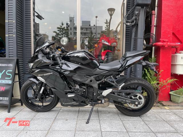 カワサキ Ninja ZX－25R ブラック Kクイックシフター