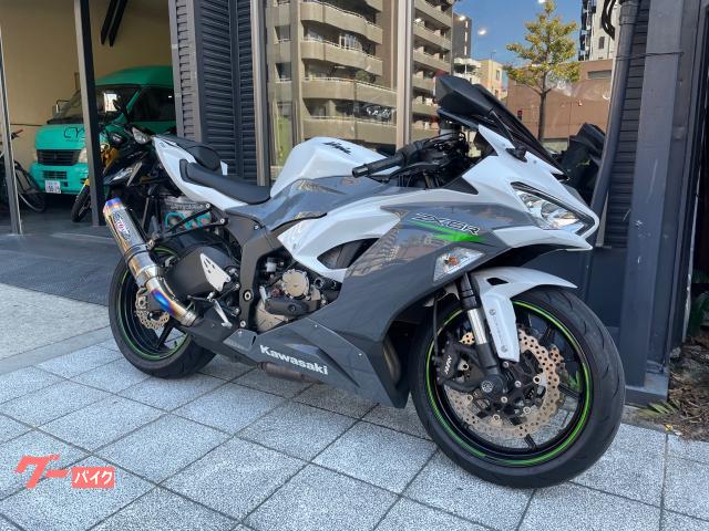 カワサキ Ninja ZX－6Rホワイトxグレー BEETマフラー