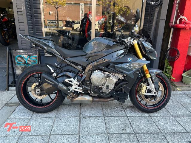 Ｓ１０００Ｒ　スリップオンマフラー　フェンダーレス　フレームカバー　アルミレバー　ストンプグリップ　カスタム多数