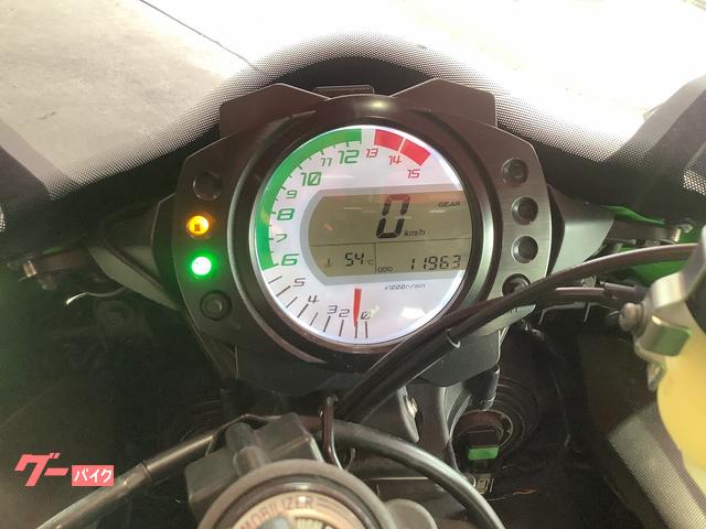 カワサキ Ninja ZX－10R カーボンカバー フェンダーレス