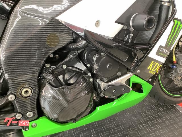 カワサキ Ninja ZX－10R カーボンカバー フェンダーレス