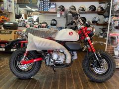 ホンダ　モンキー１２５　ミレニアムレッド２