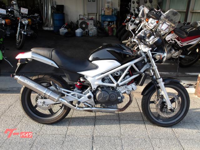 ＶＴＲ２５０　２００９年　モリワキマフラー　インジェクション　水冷２気筒エンジン