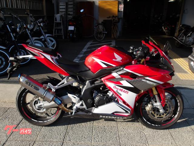 ＣＢＲ２５０ＲＲ　２０１７年モデル　インジェクション　水冷２気筒エンジン搭載