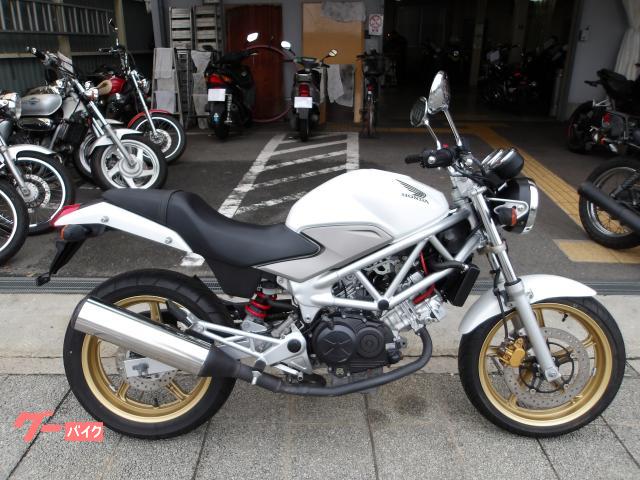 ＶＴＲ２５０　２００９年モデル　インジェクション　水冷２気筒エンジン搭載