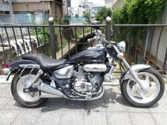 ホンダ　Ｖ−ＴＷＩＮ　ＭＡＧＮＡ　１９９４年モデル　キャブレター　水冷２気筒エンジン