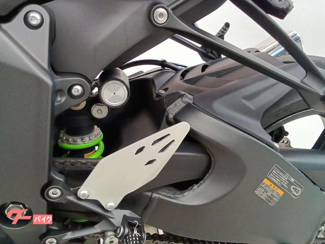 カワサキ Ninja ZX－6R 2022年モデル マルチバー付き