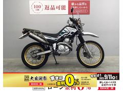 ヤマハ　セロー２５０　２０１４年モデル　リアキャリア／スクリーン／ナックルガード装備