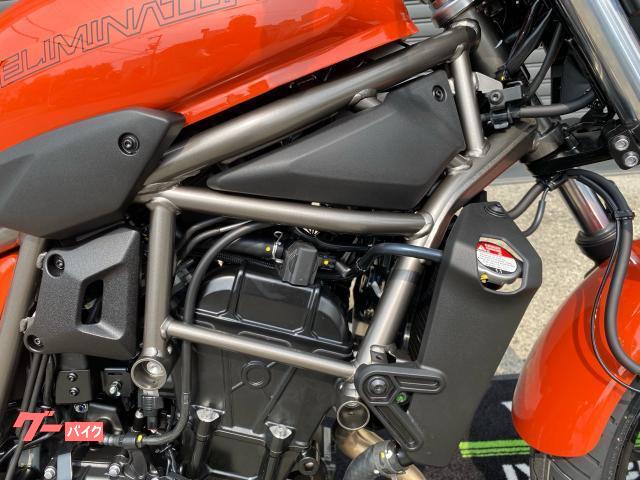 カワサキ エリミネーター400 2026年モデル パールラヴァ