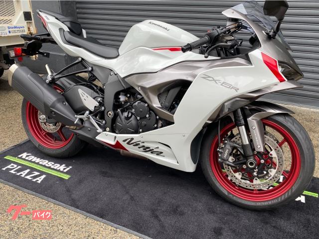 カワサキ Ninja ZX－6R 2025年モデル パールロボ