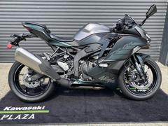 カワサキ　Ｎｉｎｊａ　ＺＸ−４Ｒ　ＳＥ　２０２５年モデル　メタリックマットグラファイトグレー　Ｅ／Ｇガード　クイックシフター　パワーモード