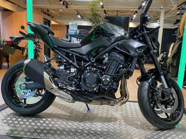 カワサキ Z900 2026年モデル エボニー トラクション