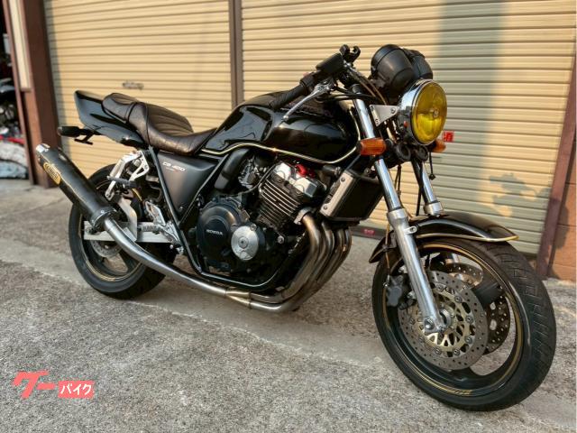 ＣＢ４００Ｓｕｐｅｒ　Ｆｏｕｒ　ＮＣ３１　黒　マーシャル　ハリケーン　社外　マフラー　くるくるテール　スーフォア　ネイキッド