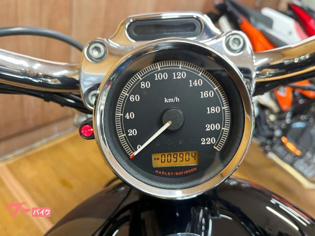 ＨＡＲＬＥＹ－ＤＡＶＩＤＳＯＮ ＸＬ１２００Ｃ カスタム ２０１１年モデル フロントスモールウインカー デイトナＵＳＢ シーシーバー  ５ＨＤ１ＣＴ｜株式会社グラッドモーター｜新車・中古バイクなら【グーバイク】