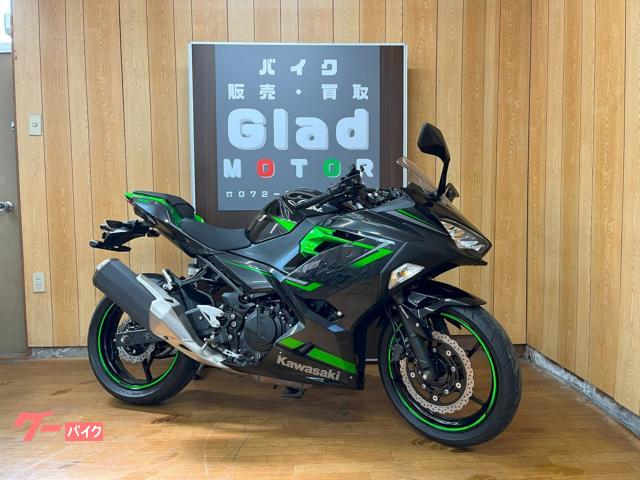 Ｎｉｎｊａ　４００　ワンオーナー　２０２３年モデル　ＥＴＣ　ＵＳＢ　マルチバー　スマートフォンホルダー付き　ＥＸ４００Ｌ型